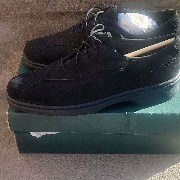 Brand new Clarks - Picture 3 of 7